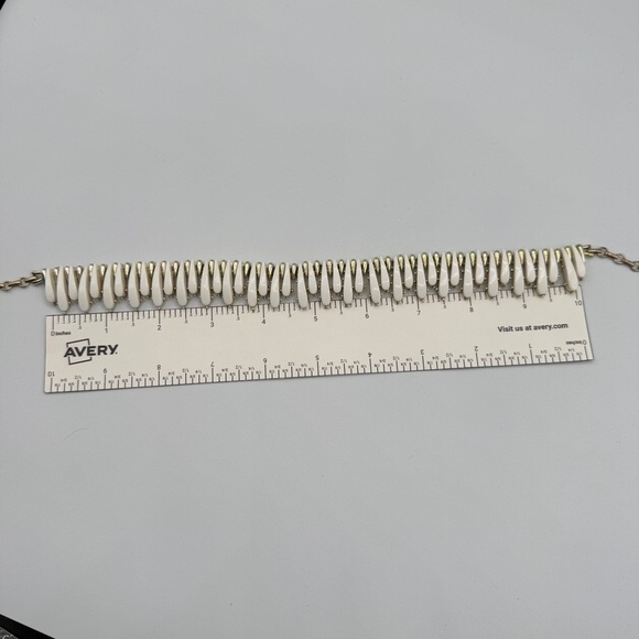Signed Coro Mid Century White and Gold Collar Necklace with Dramatic Spikes - Picture 13 of 17